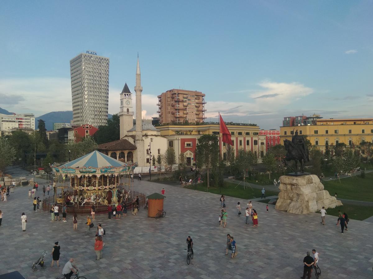 Tirana City Center Apartment Exterior foto
